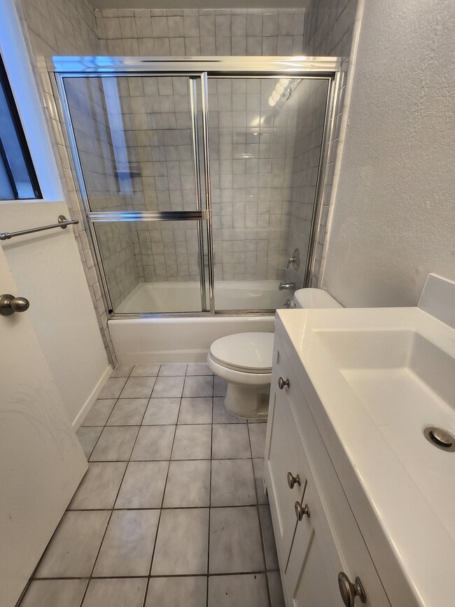 1150 Granville Ave, undefined, 1150 Granville Ave, Los Angeles, CA 90049, United States, Photo:3