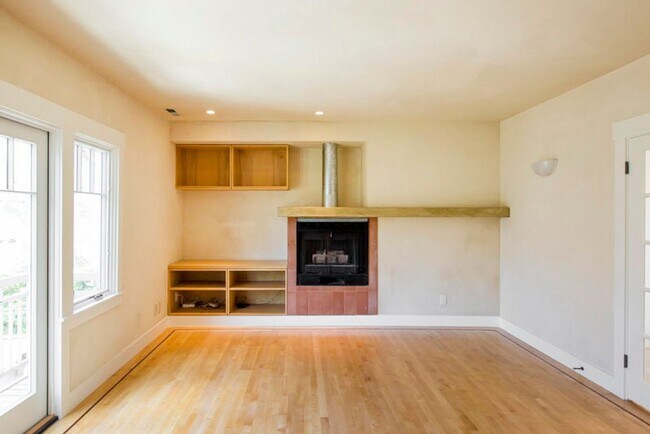 6449 Benvenue Ave, undefined, 6449 Benvenue Ave, Oakland, CA 94618, Photo:1