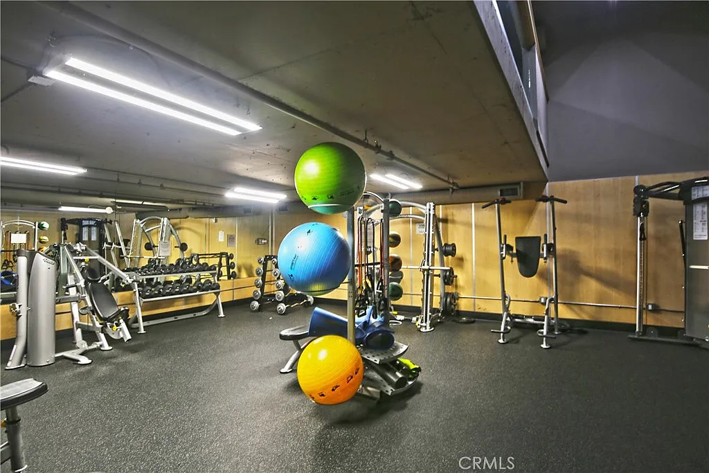Club California, undefined, 10982 Roebling Ave APT 524, Los Angeles, CA 90024, USA, Photo:15
