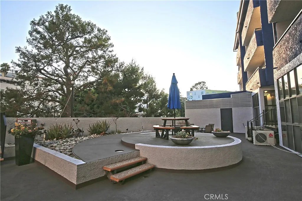 Club California, undefined, 10982 Roebling Ave APT 524, Los Angeles, CA 90024, USA, Photo:17