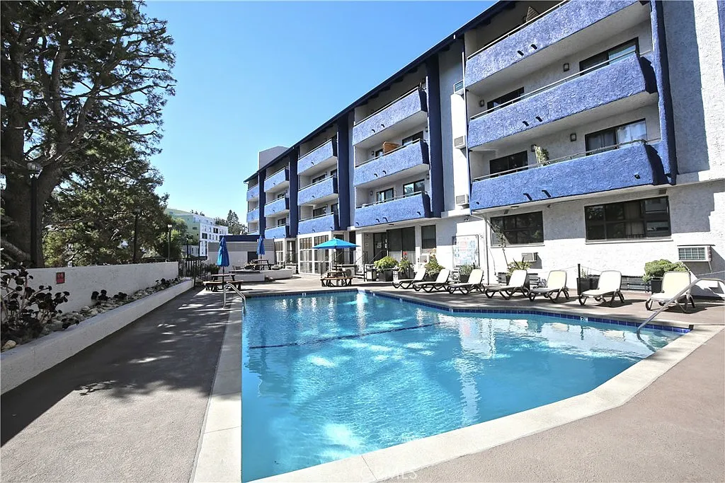 Club California, undefined, 10982 Roebling Ave APT 524, Los Angeles, CA 90024, USA, Photo:19