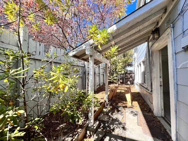 334 45th St, undefined, 334 45th St, Oakland, CA 94609, Temescal, Photo:1