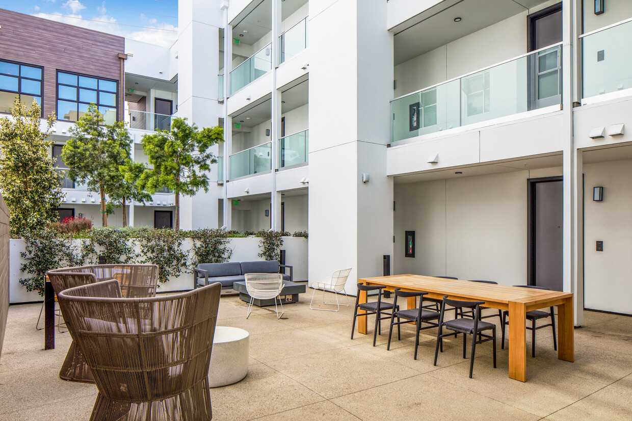 The SW by CLG, ucla, 1947 Sawtelle Blvd, Los Angeles, CA 90025, USA, Photo:10
