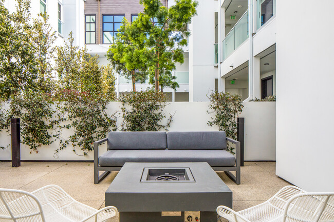 The SW by CLG, ucla, 1947 Sawtelle Blvd, Los Angeles, CA 90025, USA, Photo:11