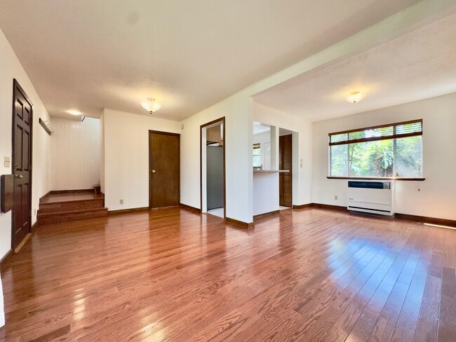 319 Alcatraz Ave, undefined, 319 Alcatraz Ave, Oakland, CA 94618, Photo:4