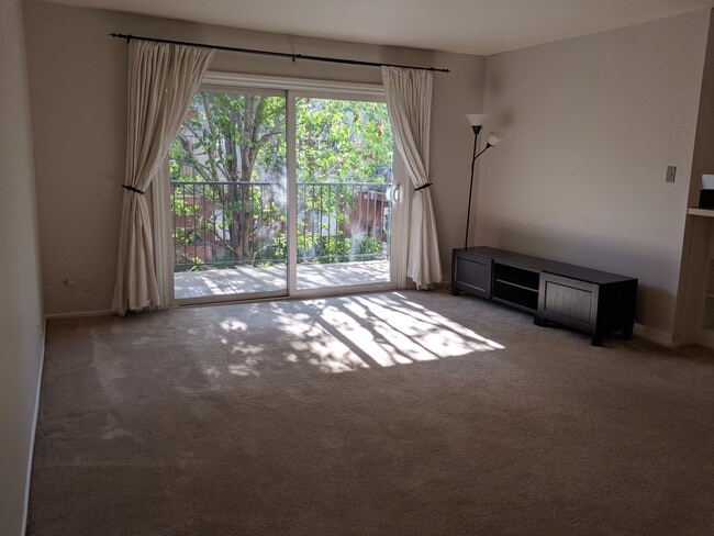 Fullerton, csuf, 400 N Acacia Ave Unit C26, Fullerton, CA 92831, Photo:4