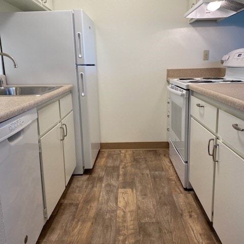 Oxford Parkside Apartments, undefined, 1424 Wake Forest Dr, Davis, CA 95616, Photo:3