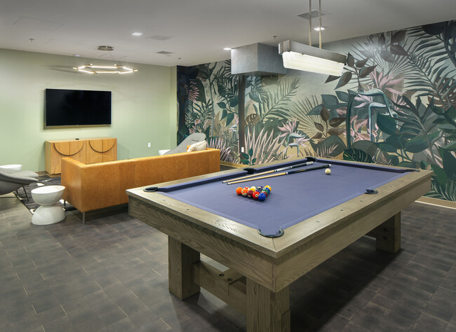 Crosby, usc, 3350 Wilshire Blvd, Los Angeles, CA 90010, USA, Photo:13