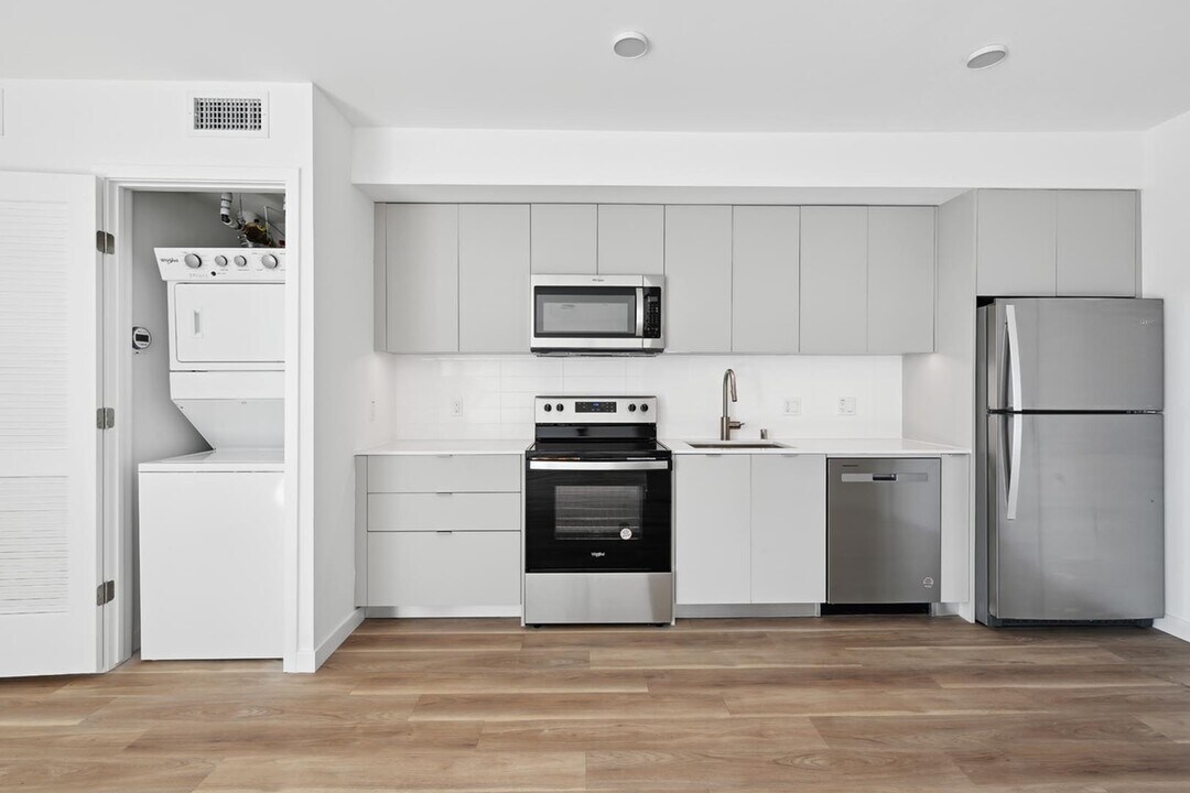 The Wilson, smc, 2903 Lincoln Blvd, Santa Monica, CA 90405, Photo:5