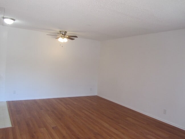 501 N Venice Blvd, undefined, 501 N Venice Blvd, Venice, CA, 90291, Photo:2