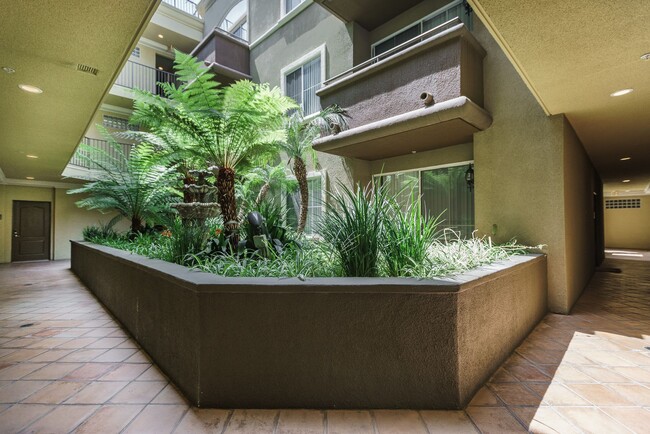 2201 Beverly Glen Blvd., ucla, 2201 S Beverly Glen Blvd, Los Angeles, CA 90064, USA, Photo:12