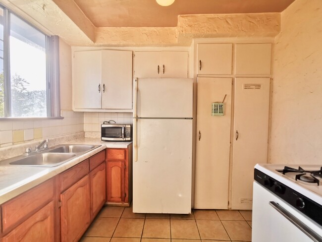 2020 Cloverfield Blvd, undefined, 2020 Cloverfield Blvd Unit 5-B2, Santa Monica, CA 90404, Photo:3
