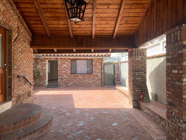 10835 Petit Ave, csun, 10835 Petit Ave, Los Angeles, CA 91344, Photo:2