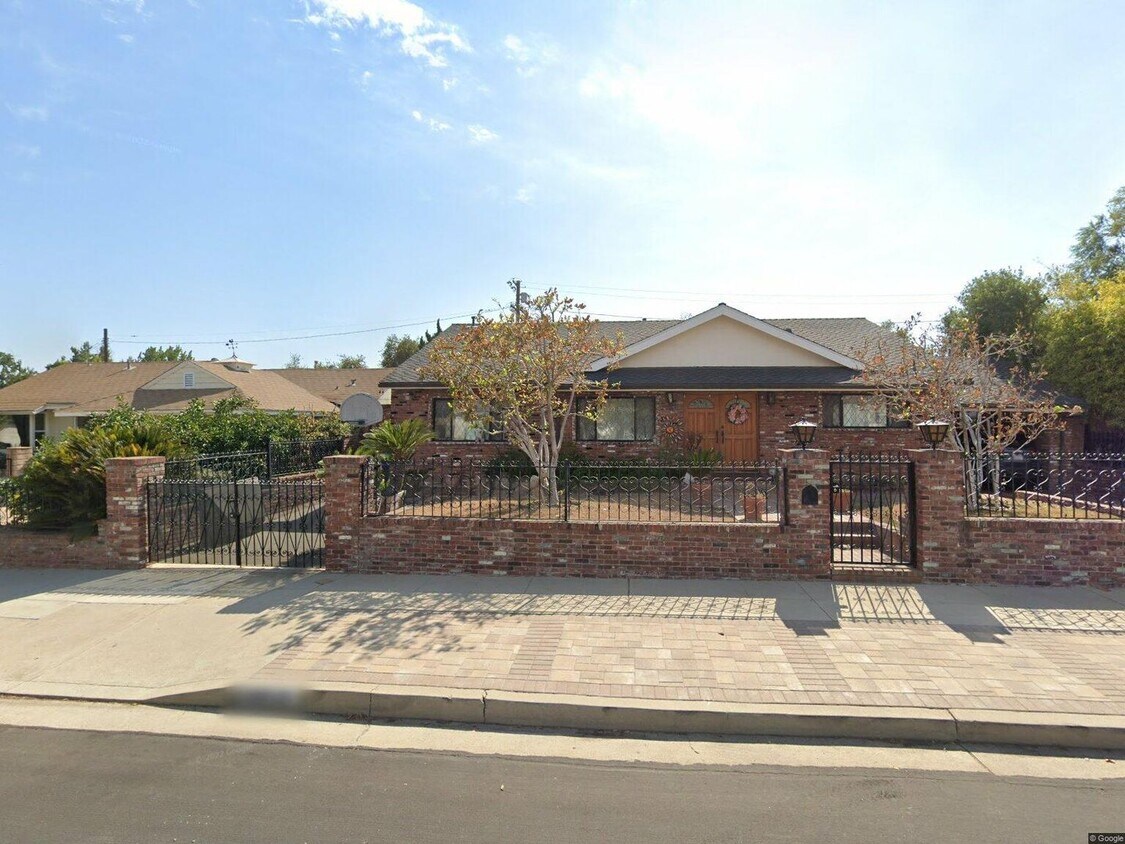 10835 Petit Ave, csun, 10835 Petit Ave, Los Angeles, CA 91344, Photo:0