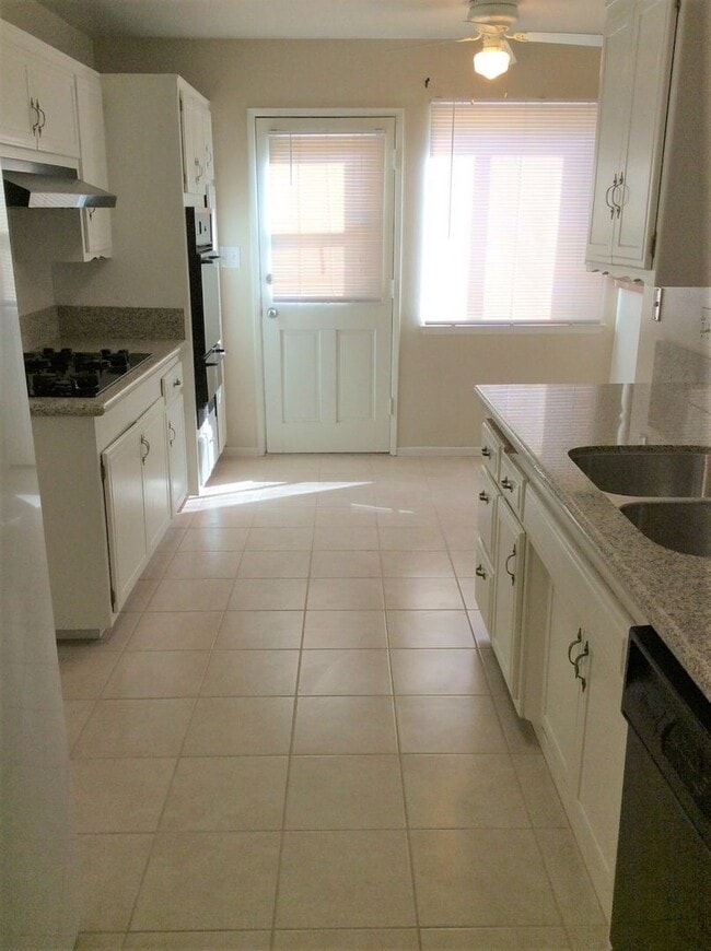 568 Glenhill Dr, undefined, 568 Glenhill Dr, Riverside, CA 92507, Photo:1