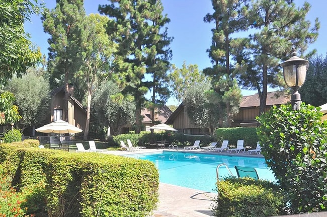 9708 Amigo Ave, csun, 9708 Amigo Ave, Northridge, CA 91324, Photo:2