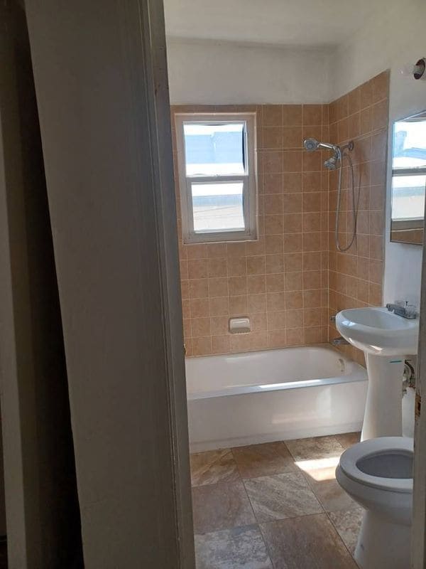 825 61st St, undefined, 825 61st St, Oakland, CA 94608, Photo:1