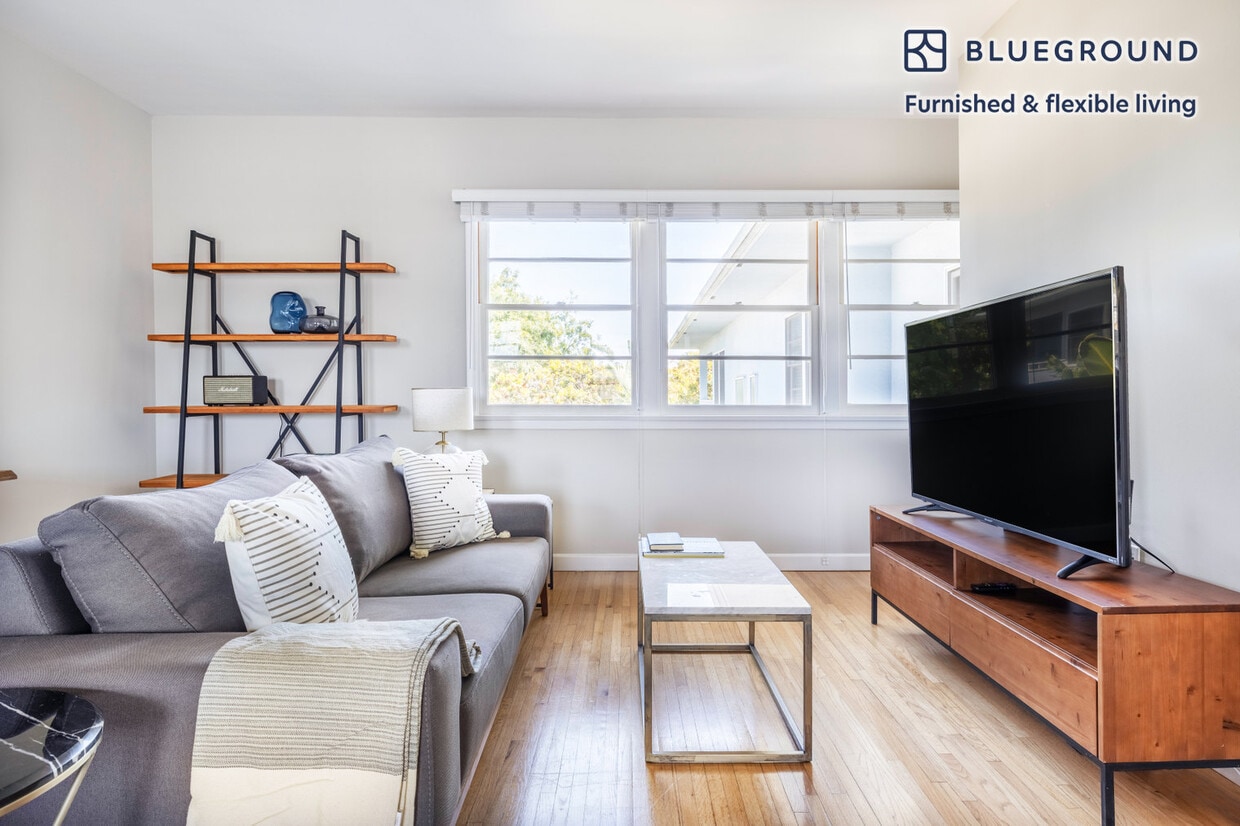 1009 Elkgrove Ave, undefined, 1009 Elkgrove Ave, Los Angeles, CA 90291, Photo:0