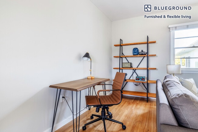 1009 Elkgrove Ave, undefined, 1009 Elkgrove Ave, Los Angeles, CA 90291, Photo:3