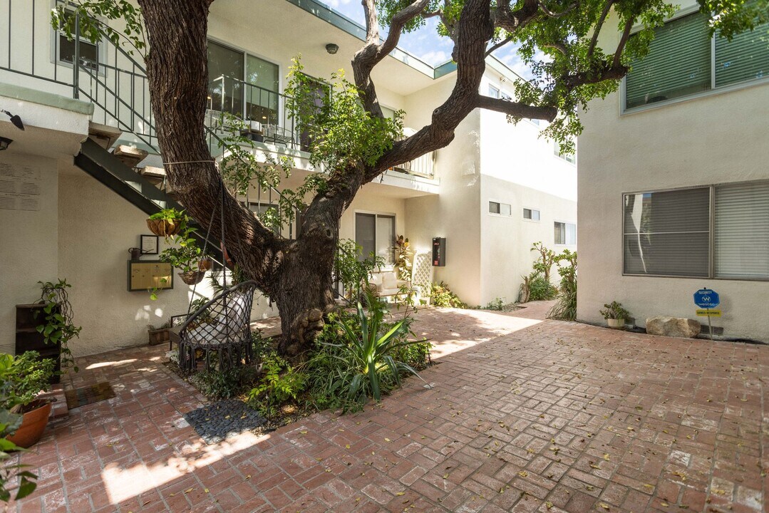 2309 5th St &amp; 2310 6th St Apartments, smc, 2309 5th St, Santa Monica, CA 90405, Photo:0