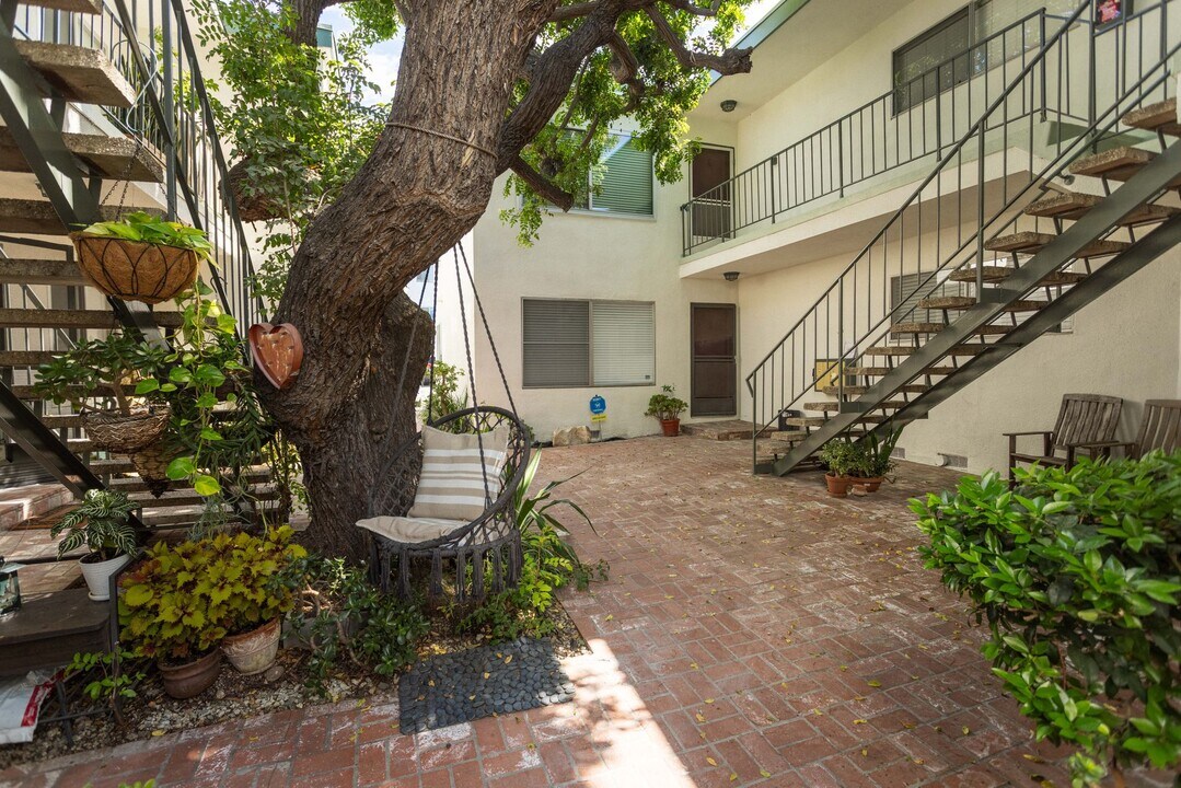 2309 5th St &amp; 2310 6th St Apartments, smc, 2309 5th St, Santa Monica, CA 90405, Photo:1