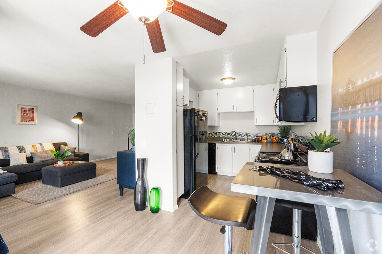 3170 - University Crest Apts, undefined, 3130-3170 Canyon Crest Dr, Riverside, CA 92507, Photo:0