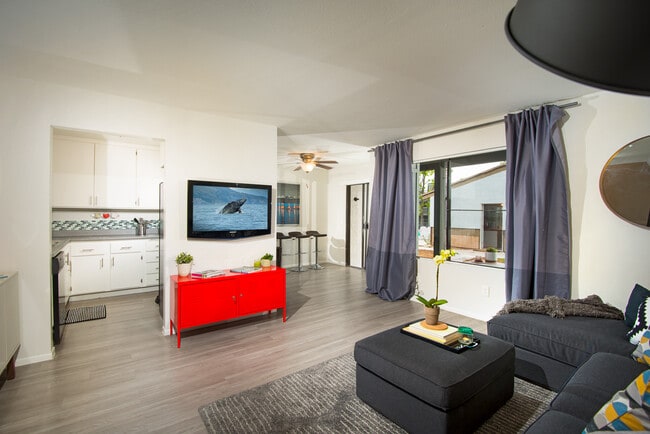 3170 - University Crest Apts, undefined, 3130-3170 Canyon Crest Dr, Riverside, CA 92507, Photo:1