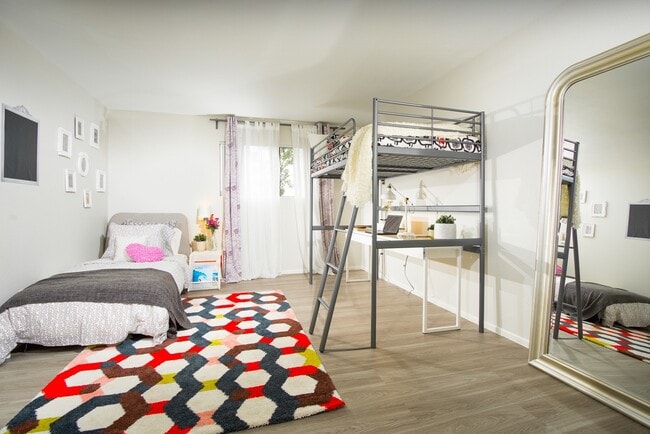 3170 - University Crest Apts, undefined, 3130-3170 Canyon Crest Dr, Riverside, CA 92507, Photo:3