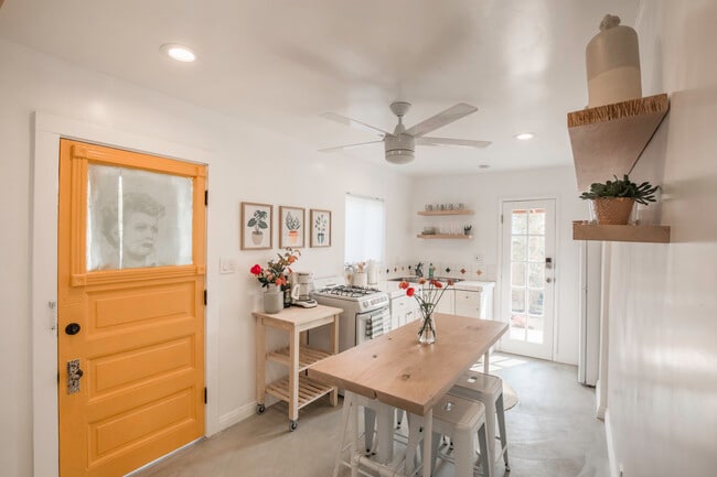 718 Vernon Ave, undefined, 718 Vernon Ave, Venice, CA 90291, Photo:3