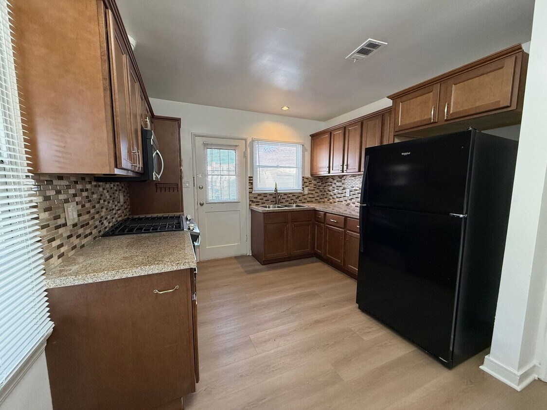 1221-1223 W Ramona Rd Unit 2, undefined, 1221-1223 W Ramona Rd Unit 2, Alhambra, CA 91803, United States, Photo:0