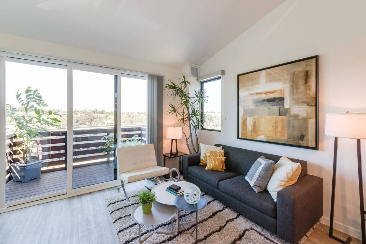 FiftyOne Baltimore at the Crossroads, undefined, 5120 Baltimore Dr, La Mesa, CA 91942, United States, Photo:0
