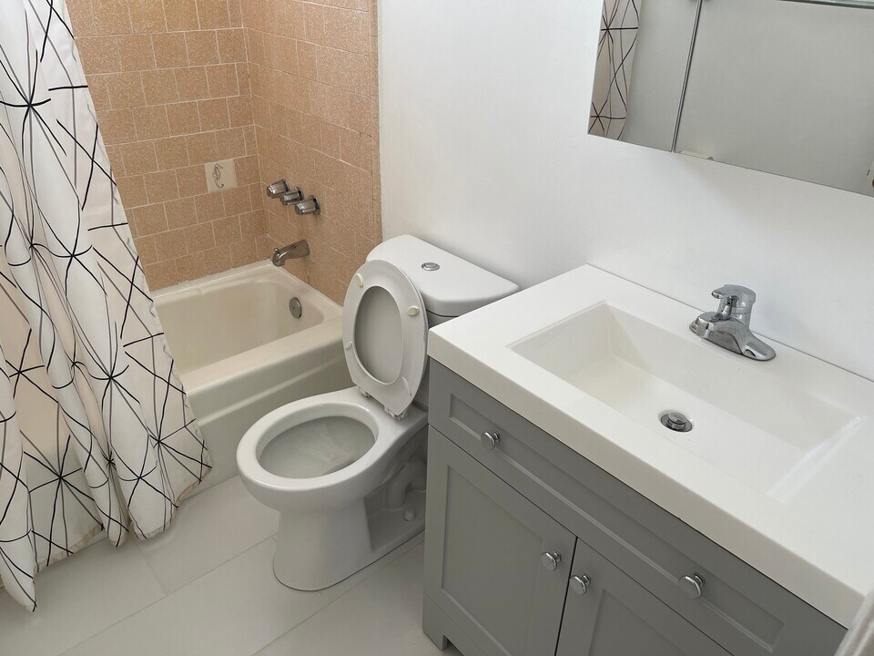 2122 Ocean Park Blvd, smc, 2122 Ocean Park Blvd, Santa Monica, CA 90405, Photo:0