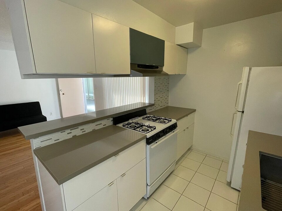 2122 Ocean Park Blvd, smc, 2122 Ocean Park Blvd, Santa Monica, CA 90405, Photo:2