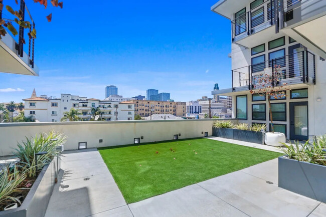 2847 Leeward Ave, usc, 2847 Leeward Ave, Los Angeles, CA 90005, USA, Photo:15