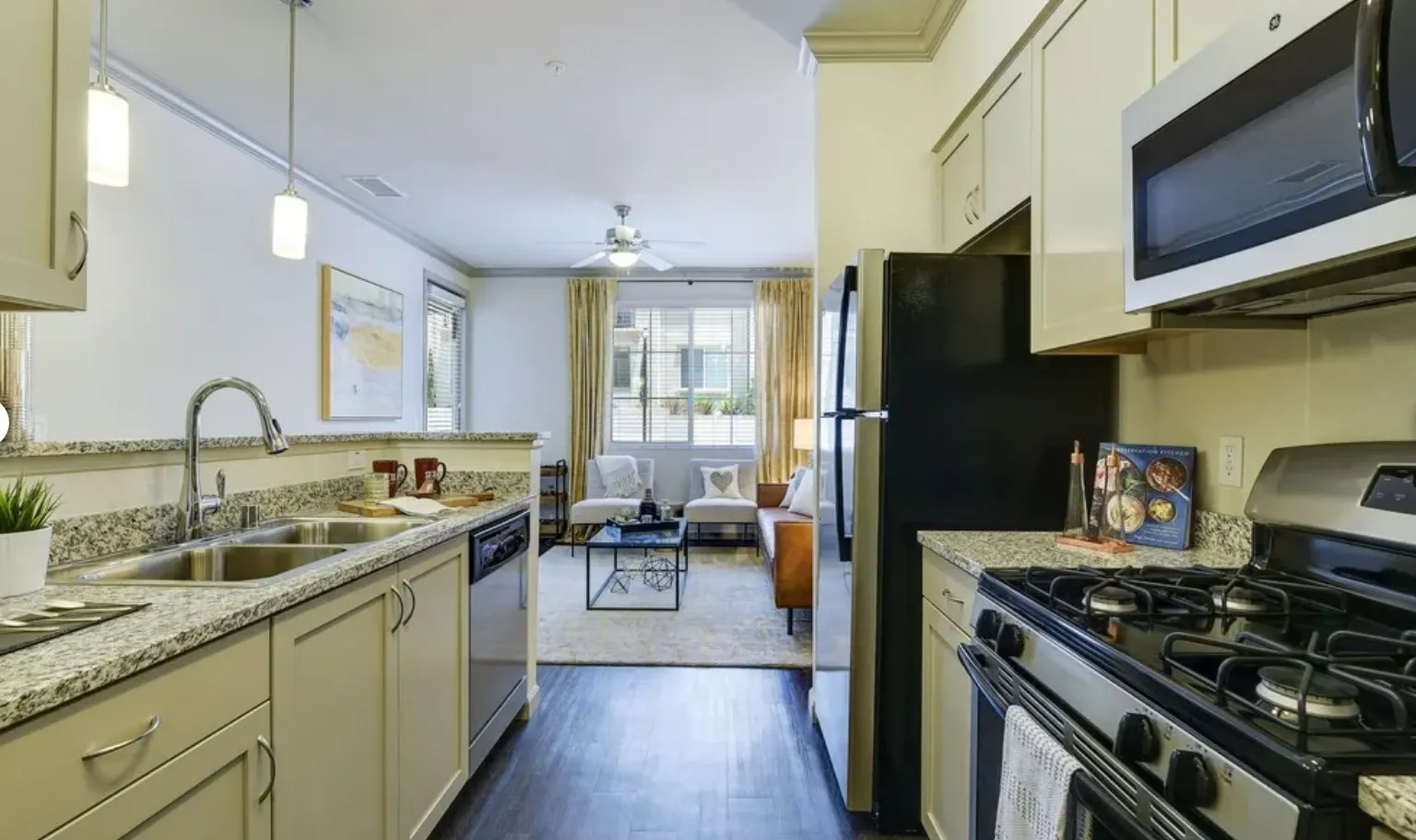 SETA, undefined, 7346 Parkway Dr, La Mesa, CA 91942, USA, Photo:2