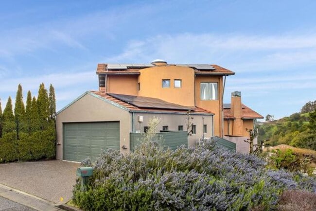 5 Woodside Way, undefined, 5 Woodside Way, Oakland, CA 94611, Photo:1