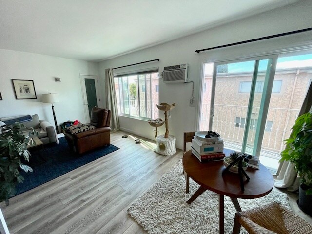 2645 28th St, smc, 2645 28th St, Santa Monica, CA 90405, Photo:8