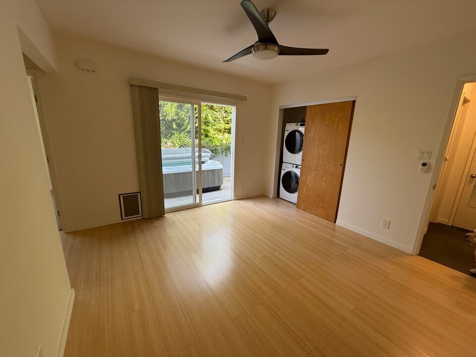 631 Pier Ave Unit 4, smc, 631 Pier Ave, Santa Monica, CA 90405, USA, Photo:4
