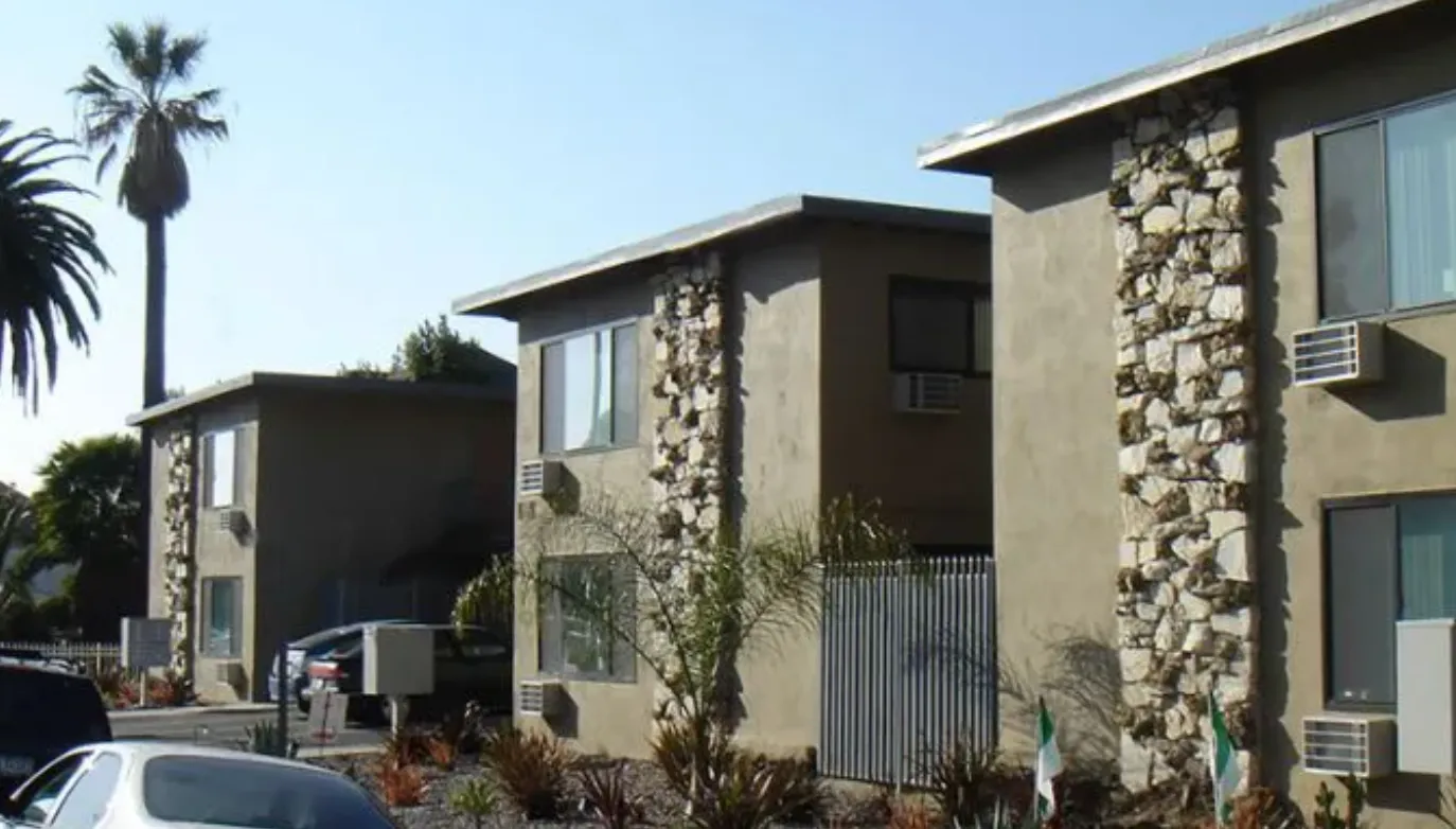 Trojan Palms - Student Housing near USC