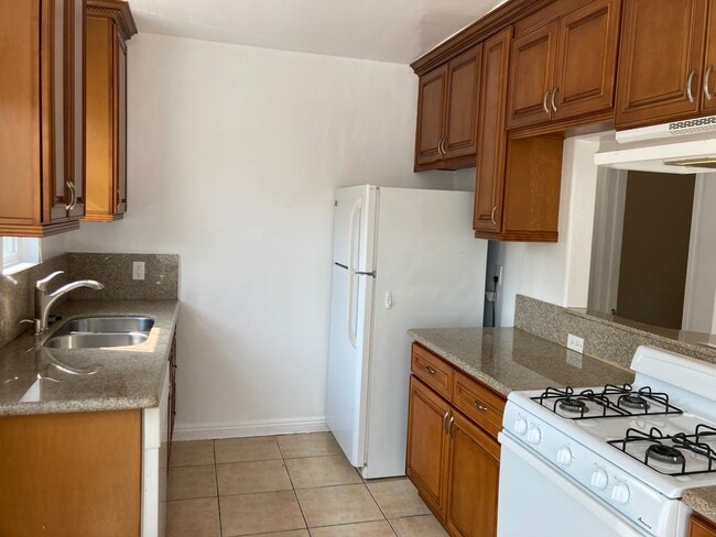 2324 33rd St, undefined, 2324 33rd St, Santa Monica, CA 90405, United States, Photo:1