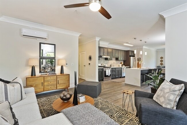 Meridian Place, undefined, 820 B St, Davis, CA 95616, Photo:1