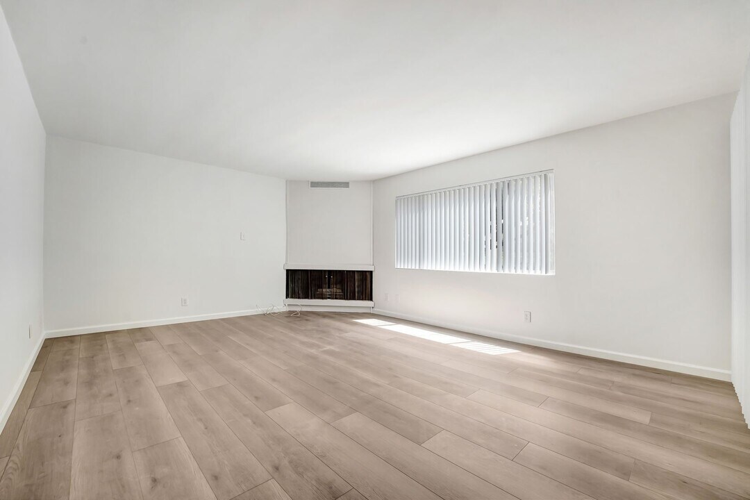 2927 Arizona Ave Unit 1, smc, 2927 Arizona Ave, Santa Monica, CA 90404, USA, Photo:7