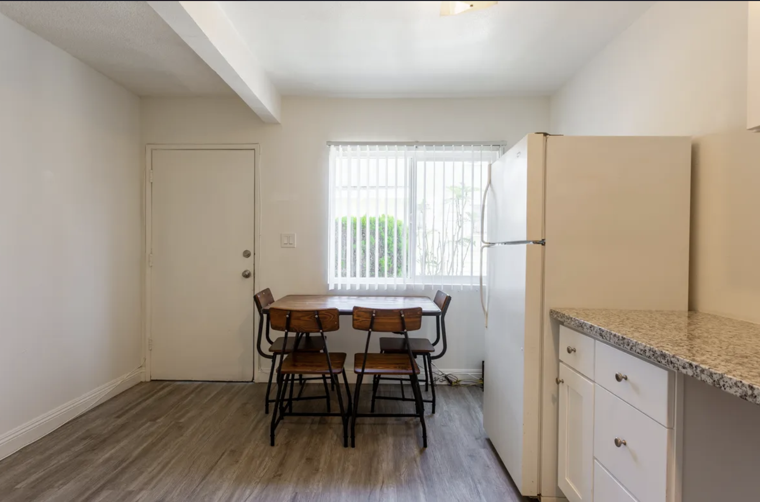1324 W 36th St, usc, 1324 W 36th St, Los Angeles, CA 90007, USA, Photo:2
