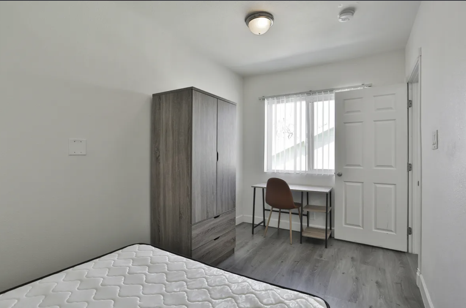 1324 W 36th St, usc, 1324 W 36th St, Los Angeles, CA 90007, USA, Photo:4
