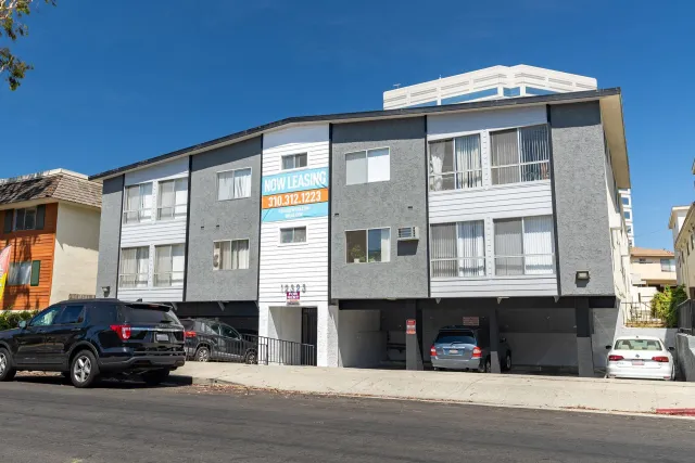 12323 Texas Ave - Student Housing near SMC
