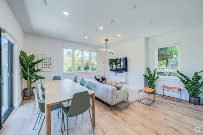 Bosco, undefined, 1717 University Ave, Berkeley, CA 94703, Photo:3