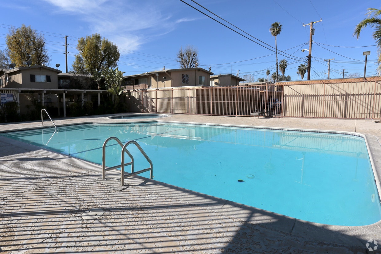 Emerald Pointe Apartments, undefined, 1863 12th St, Riverside, CA 92507, Photo:0