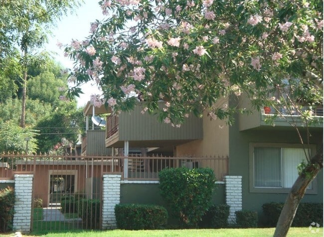 Emerald Pointe Apartments, undefined, 1863 12th St, Riverside, CA 92507, Photo:4