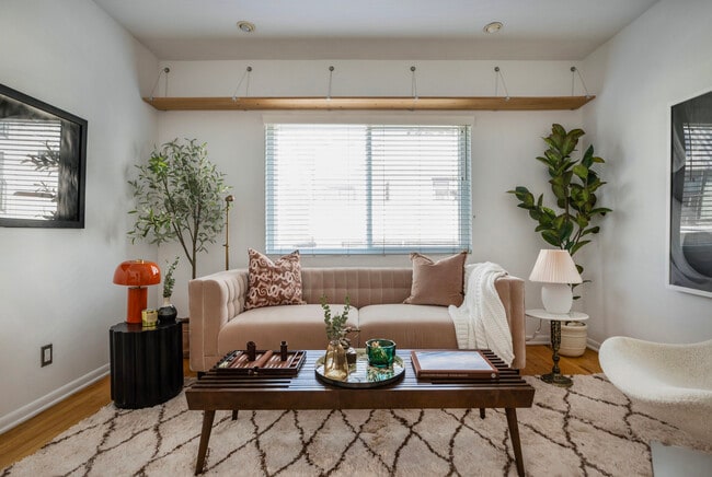 122 Thornton Pl, undefined, 122 Thornton Pl, Venice, CA 90291, Photo:1