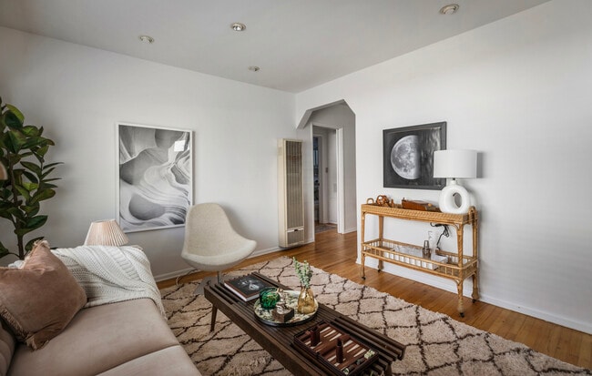 122 Thornton Pl, undefined, 122 Thornton Pl, Venice, CA 90291, Photo:2